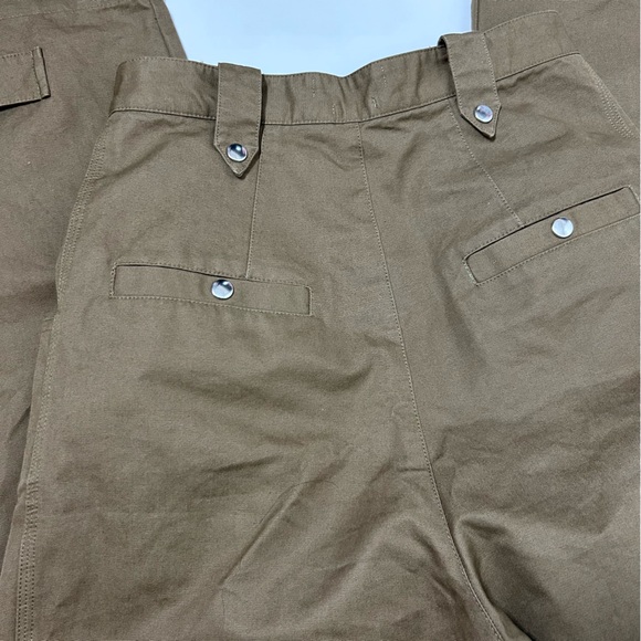 ISABEL MARANT
HIGH-WAISTED MOM PANTS WITH SNAP BUTTONS (size 4) - Picture 6 of 12